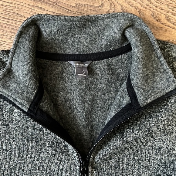 Eddie Bauer full zip jacket - Picture 2 of 4